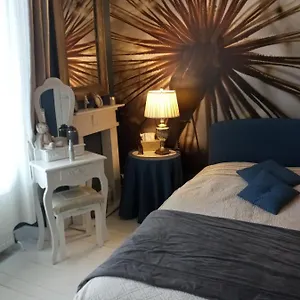  Bed & Breakfast Bounty, B&b, Cuisine Privee, Lit Queen Size, Terrasse, Parking, Garage France